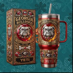 Georgia Bulldogs Between The Hedges UGA NCAA Football National Champions Gift for Men Stainless Steel Insulated Tumbler